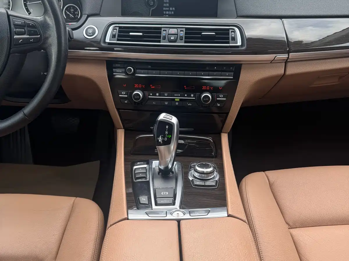 BMW 7 Series 2011 2009 Model 740Li Leading Edition