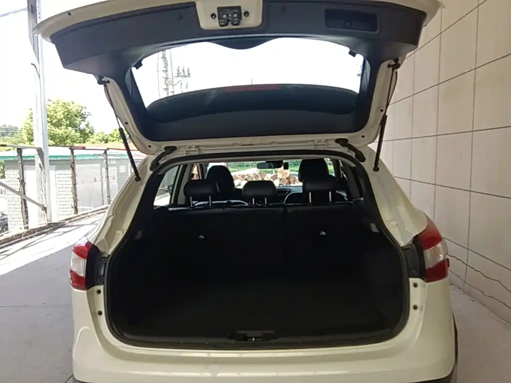 صورة 19 - Nissan Qashqai