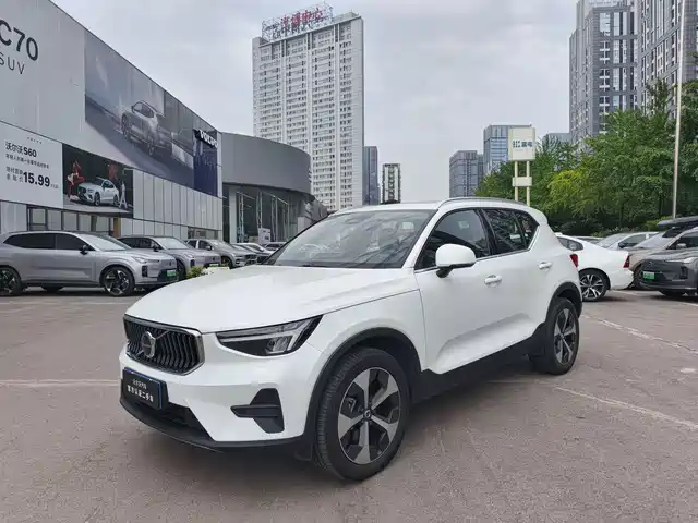 volvo xc40