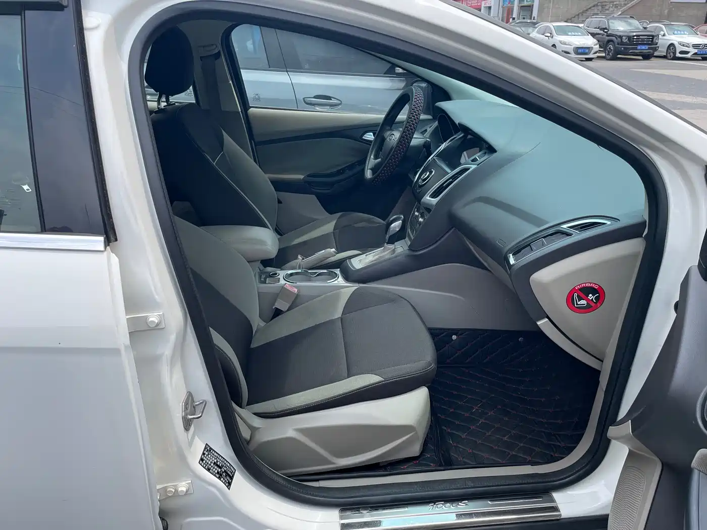 Ford Focus 2012 2012 Hatchback 1.6L Automatic Comfort