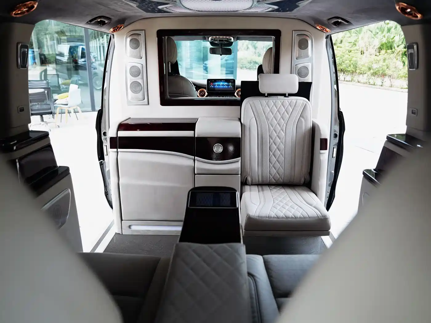 Mercedes-Benz Vito 2021 2.0T Business Edition 7-seater фото 14
