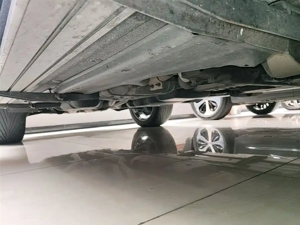 Фото 21 - Volkswagen Touareg