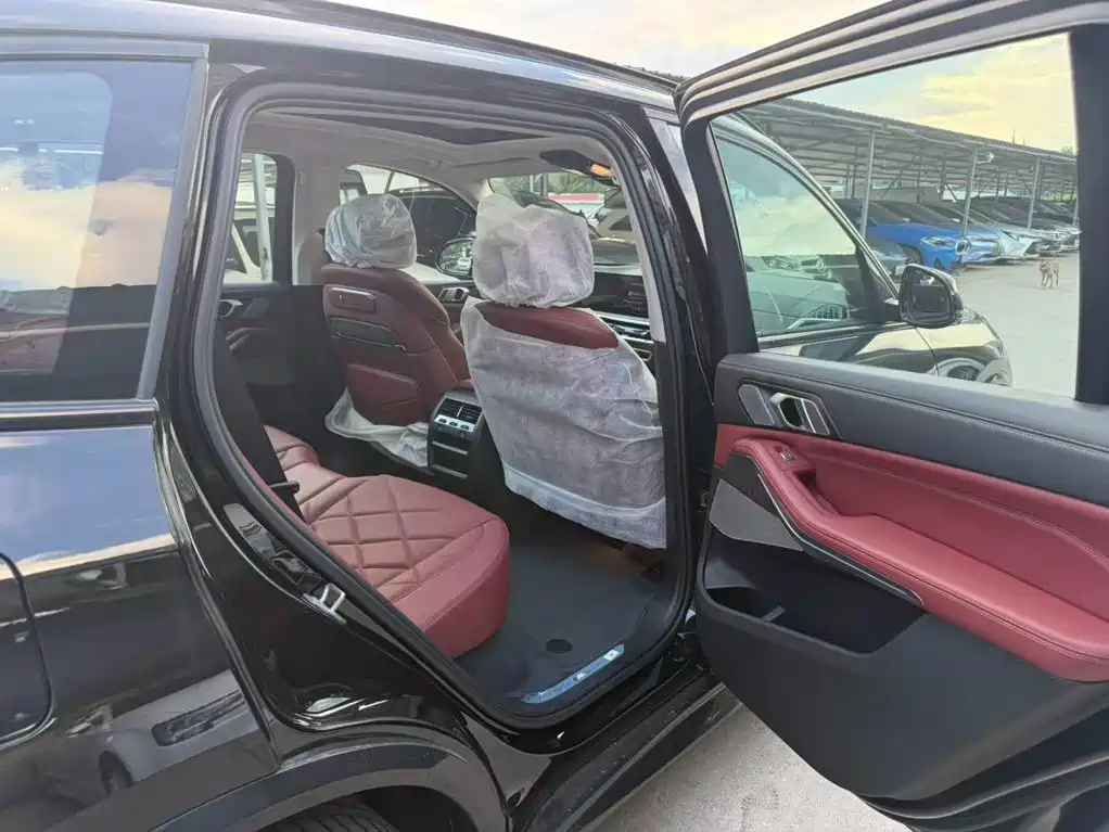 BMW X5 2026 2026 Facelift xDrive 30Li Exclusive M Sport Shadowline Package