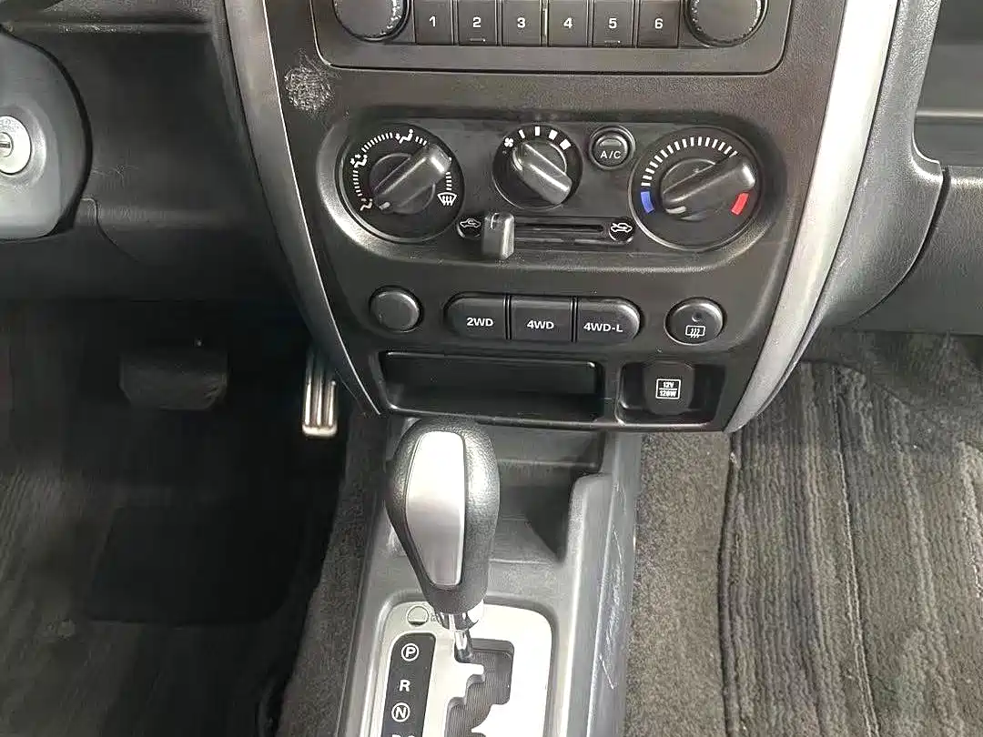 Suzuki Jimny (Import) 2017 2015 1.3 AT JLX