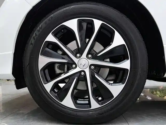 Honda Avancier 2017 240TURBO 2WD Luxury Edition — фото 5