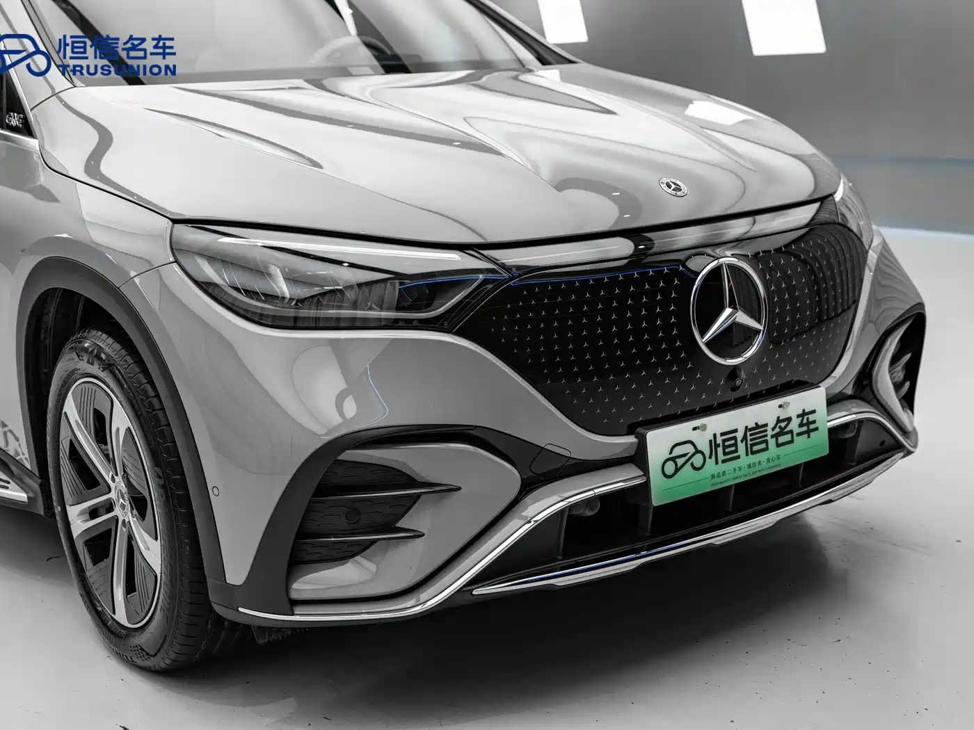 MERCEDES-BENZ EQE SUV