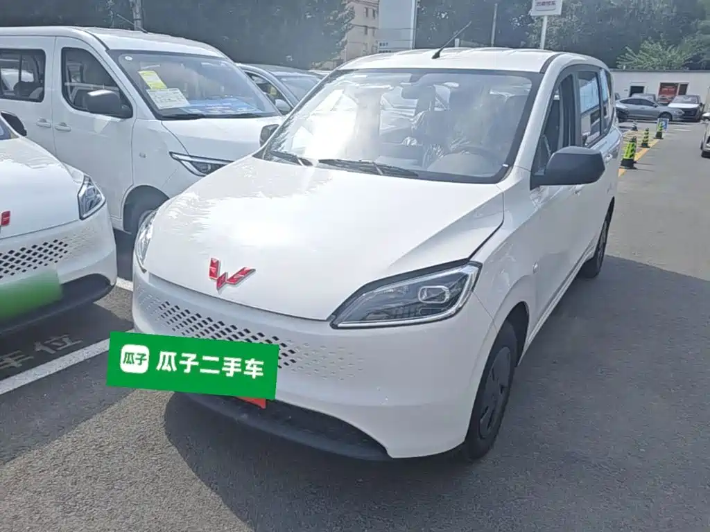 Wuling Motors Wuling Hongguang New Energy 2026 2025 Extended-Range Hybrid 50KM Comfort Version