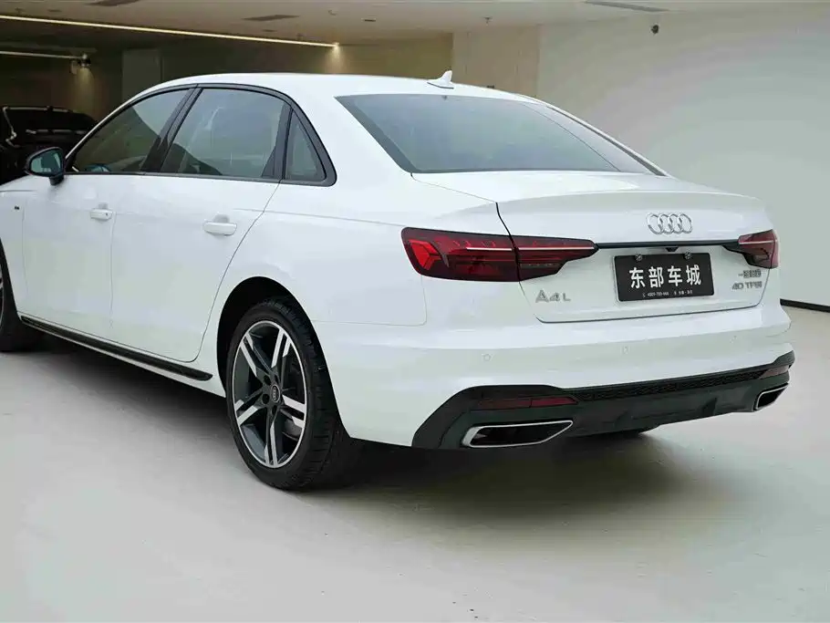 Audi A4L 2022 40 TFSI Luxury Dynamic фото 4