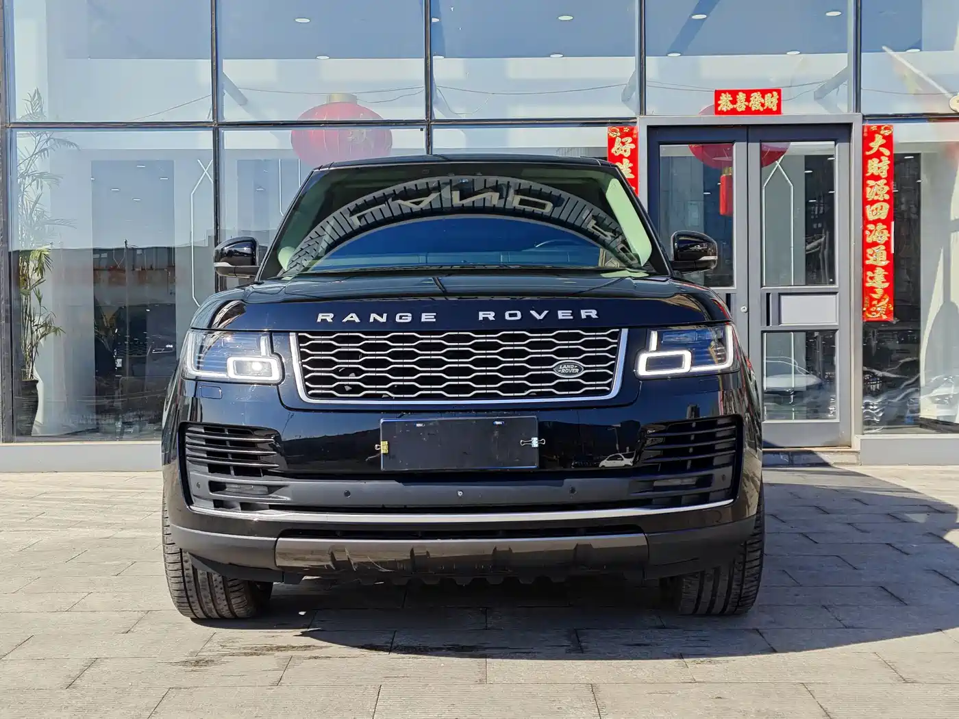 Land Rover Range Rover 2019 3.0 SC V6 Heritage Extended Edition фото 2