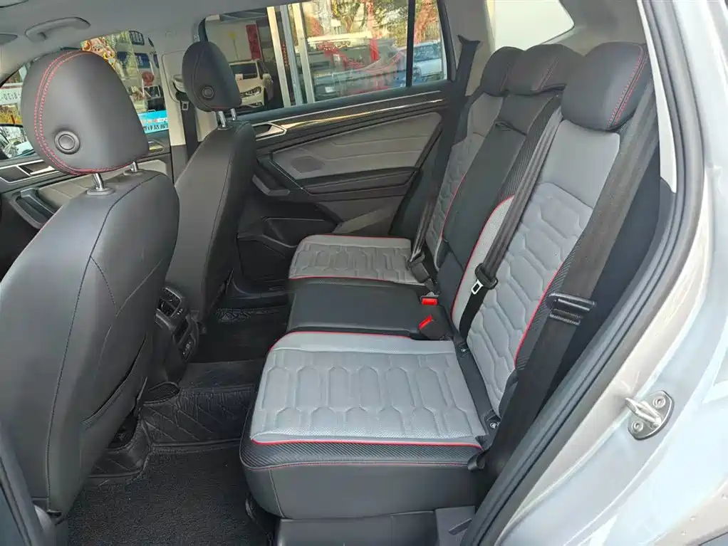 VOLKSWAGEN TIGUAN L NEW ENERGY