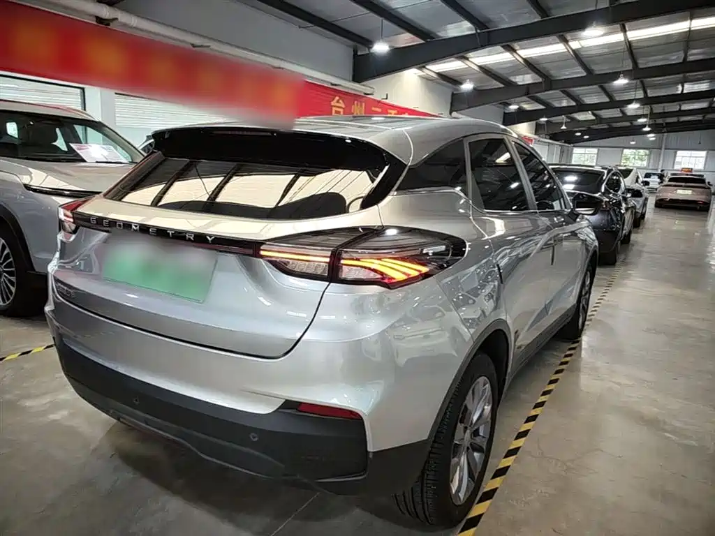 Geely Geometry M6 2023 2022 450 New Intelligence Edition