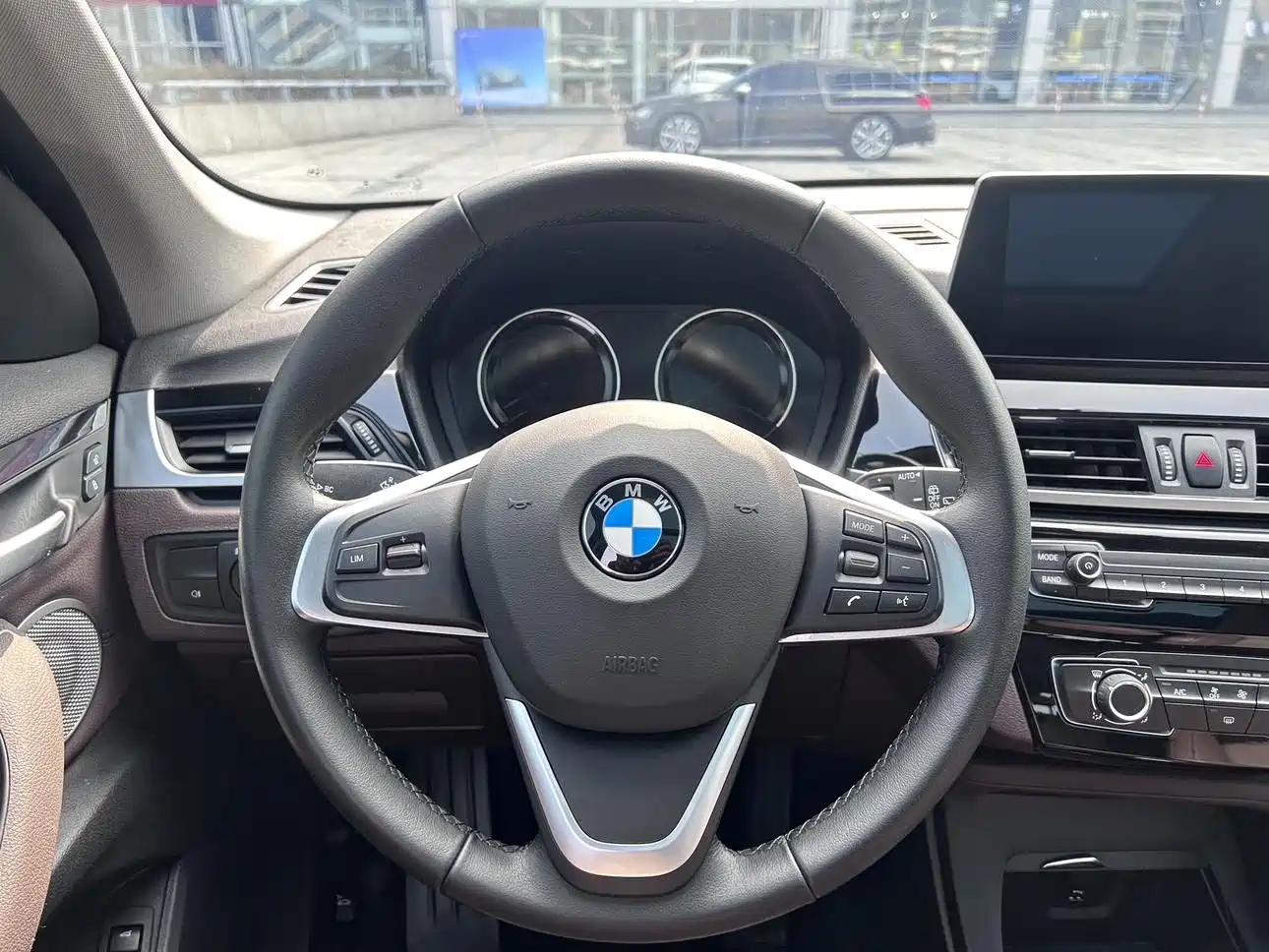 BMW X1 2021 sDrive20Li Fashion фото 10