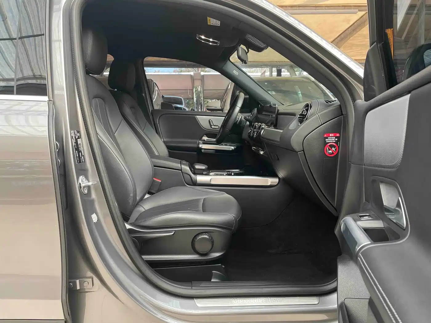 Mercedes-Benz GLB 2023 Facelift GLB 200 Dynamic фото 11