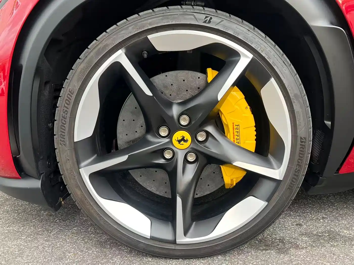 Ferrari Purosangue 2026 2023 6.5L V12