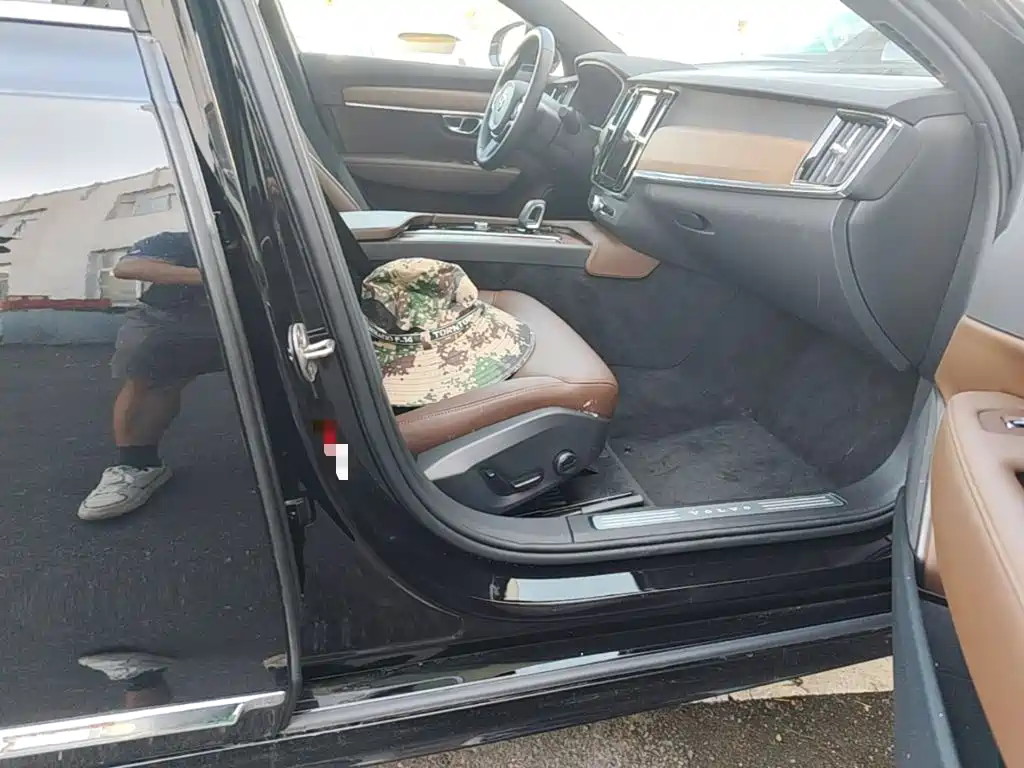 Volvo S90 2025 2025 B5 Zhiyi Luxury Edition