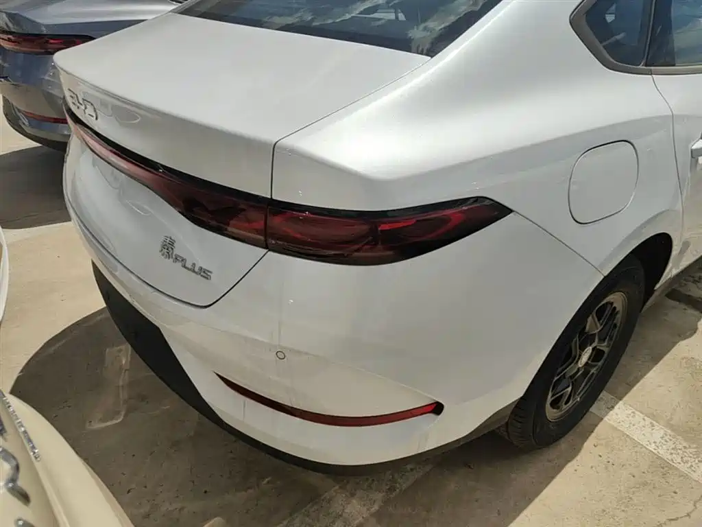 BYD Qin PLUS 2026 2026 DM-i Smart Edition 128KM Progressive