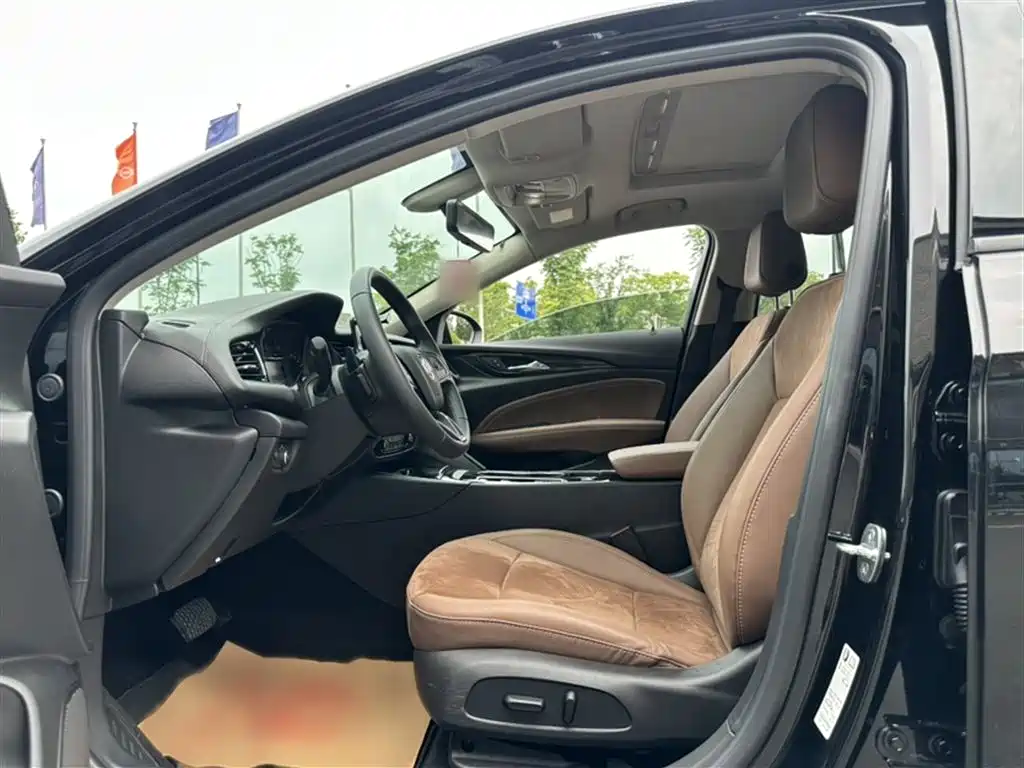 BUICK REGAL