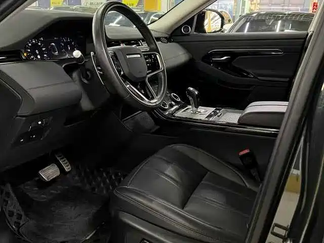 Land Rover Range Rover Evoque 2022 Range Rover Evoque L 249PS R-Dynamic Luxury Edition фото 4