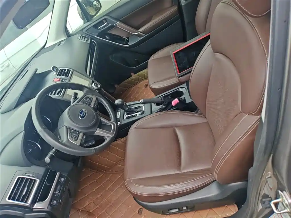 SUBARU FORESTER