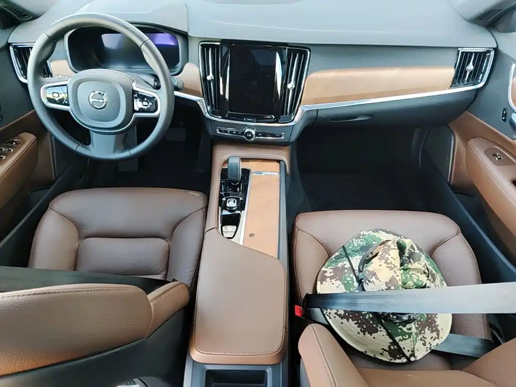 Volvo S90 2025 2025 B5 Zhiyi Luxury Edition