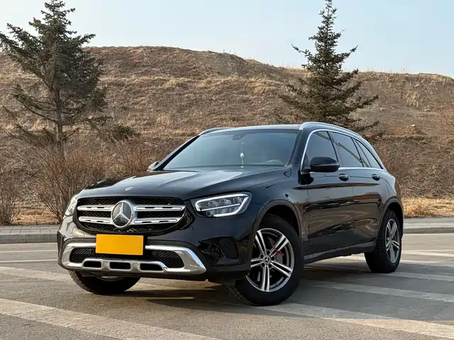 MERCEDES-BENZ GLC