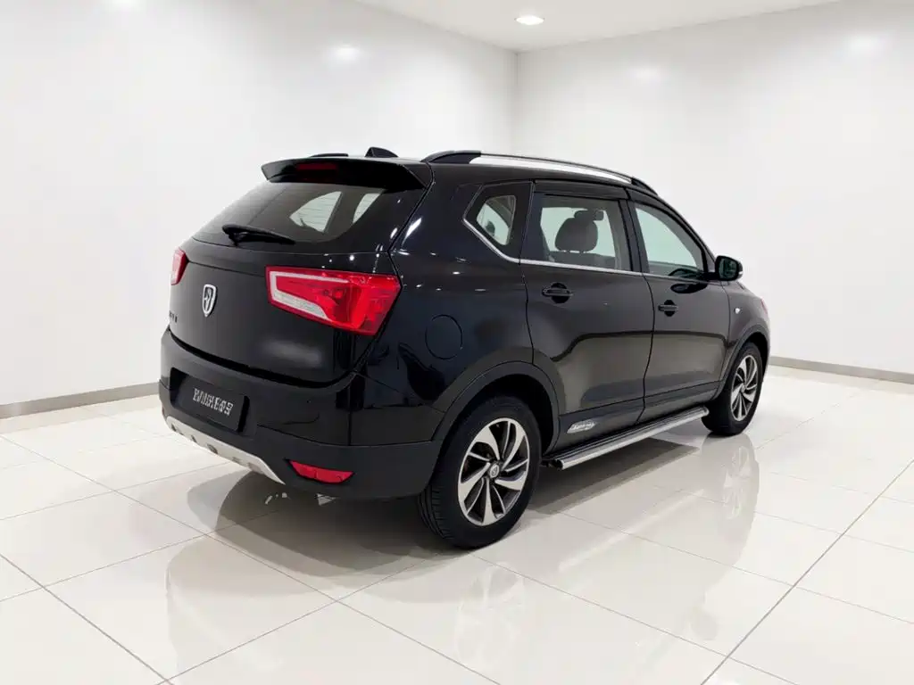 Baojun 560 2015 2015 1.8L Manual Luxury