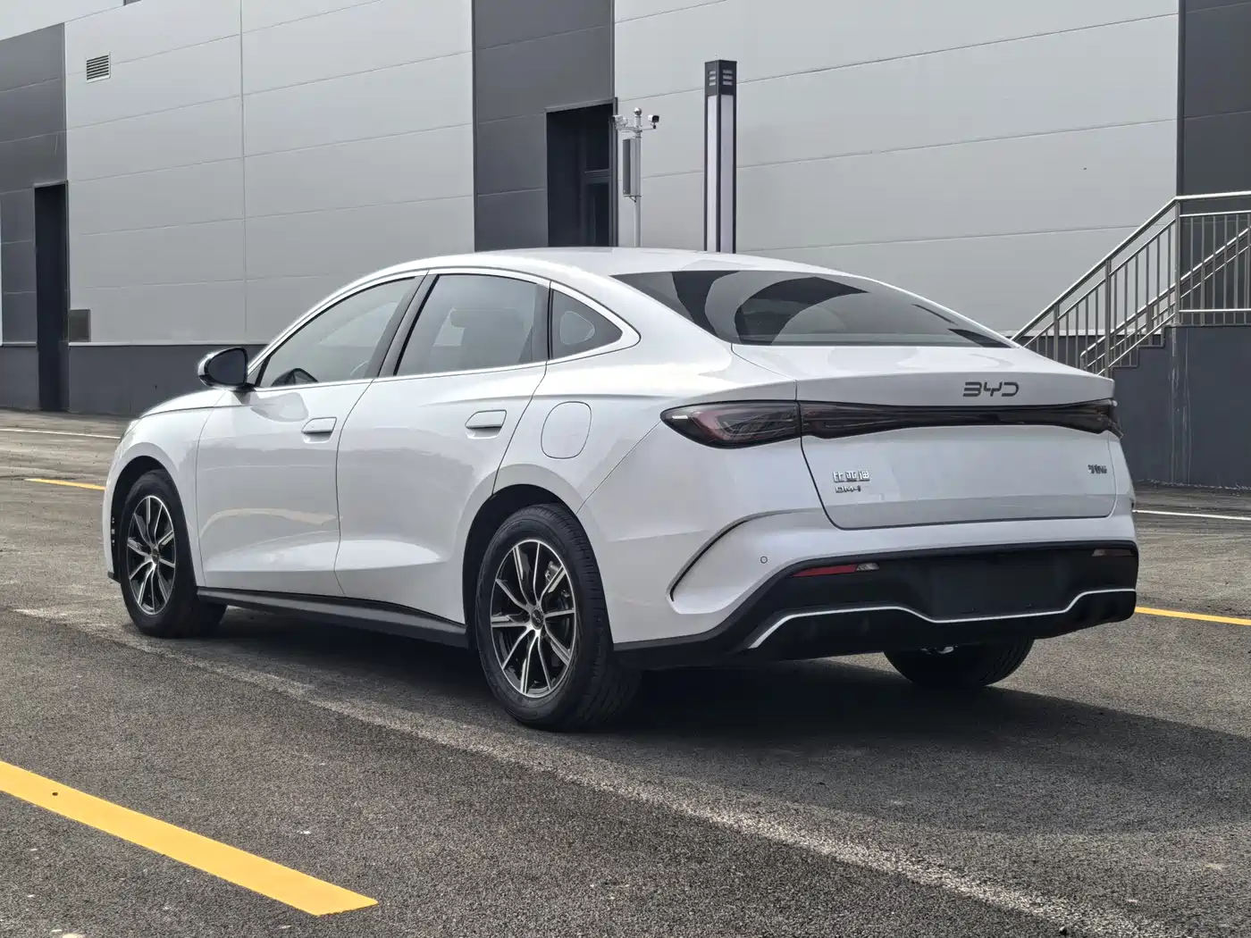 BYD SEAL 06 NEW ENERGY