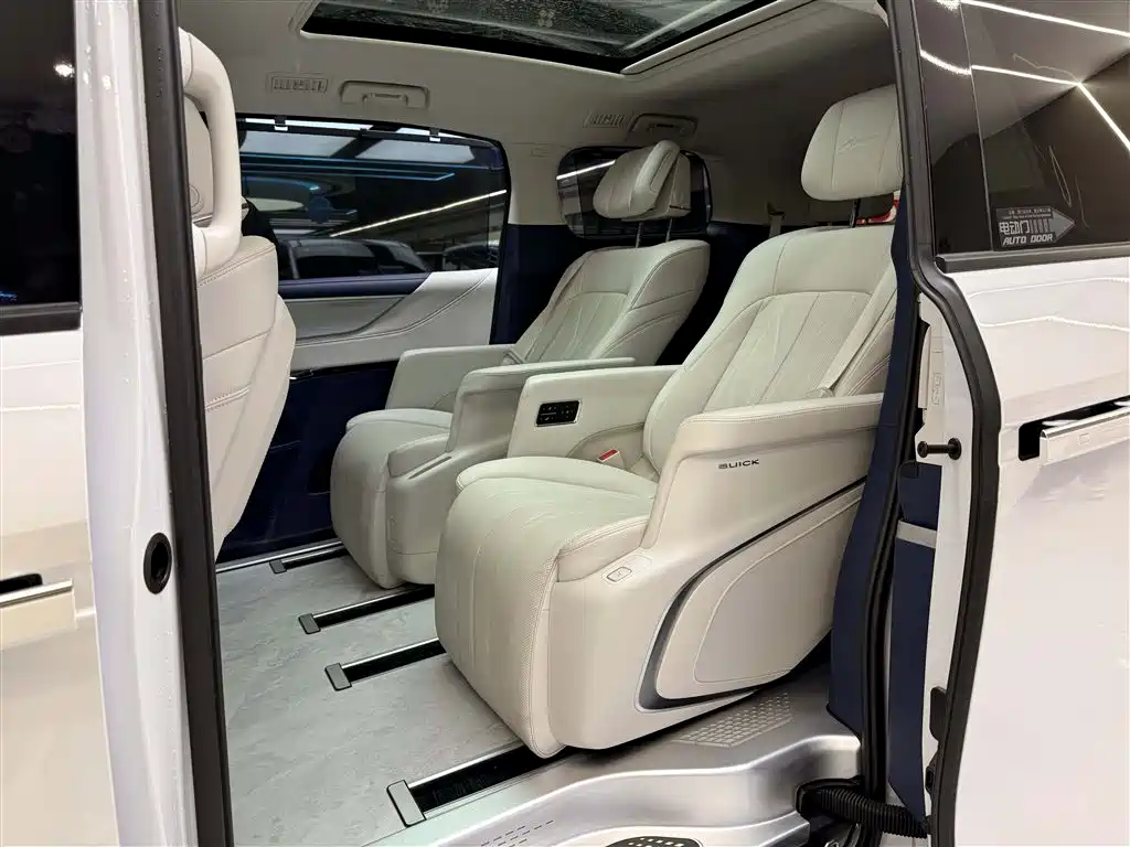 BUICK GL8 NEW ENERGY