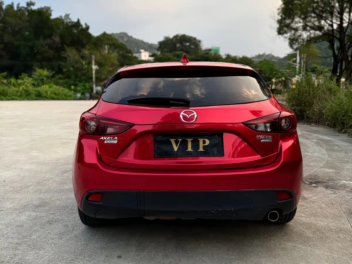 Фото 5 - Mazda Mazda 3