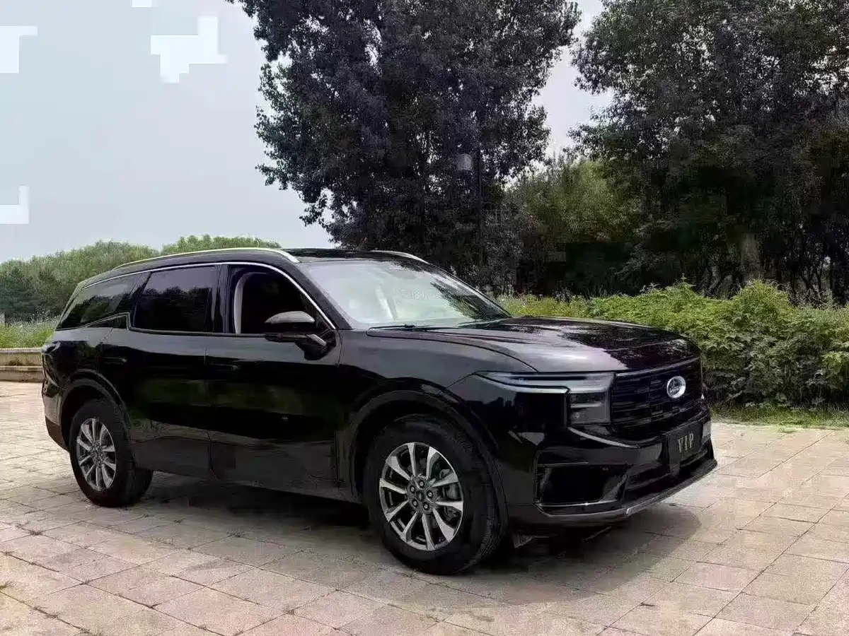 Фото 3 - Ford Edge