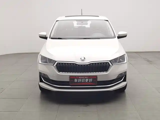 Škoda Skoda Rapid Spaceback 2020 1.5L Auto Comfort — фото 3