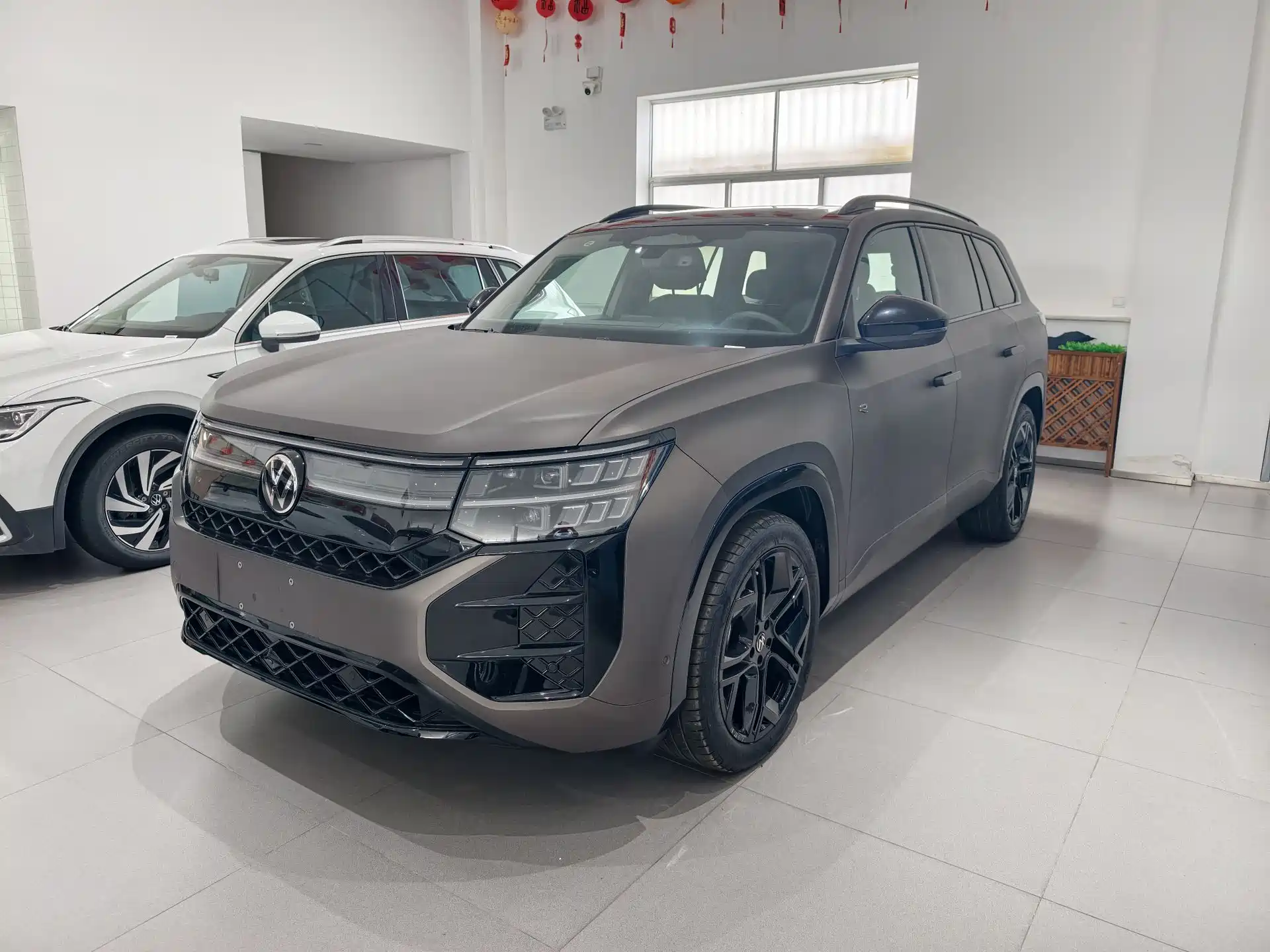 صورة 10 - Volkswagen Teramont