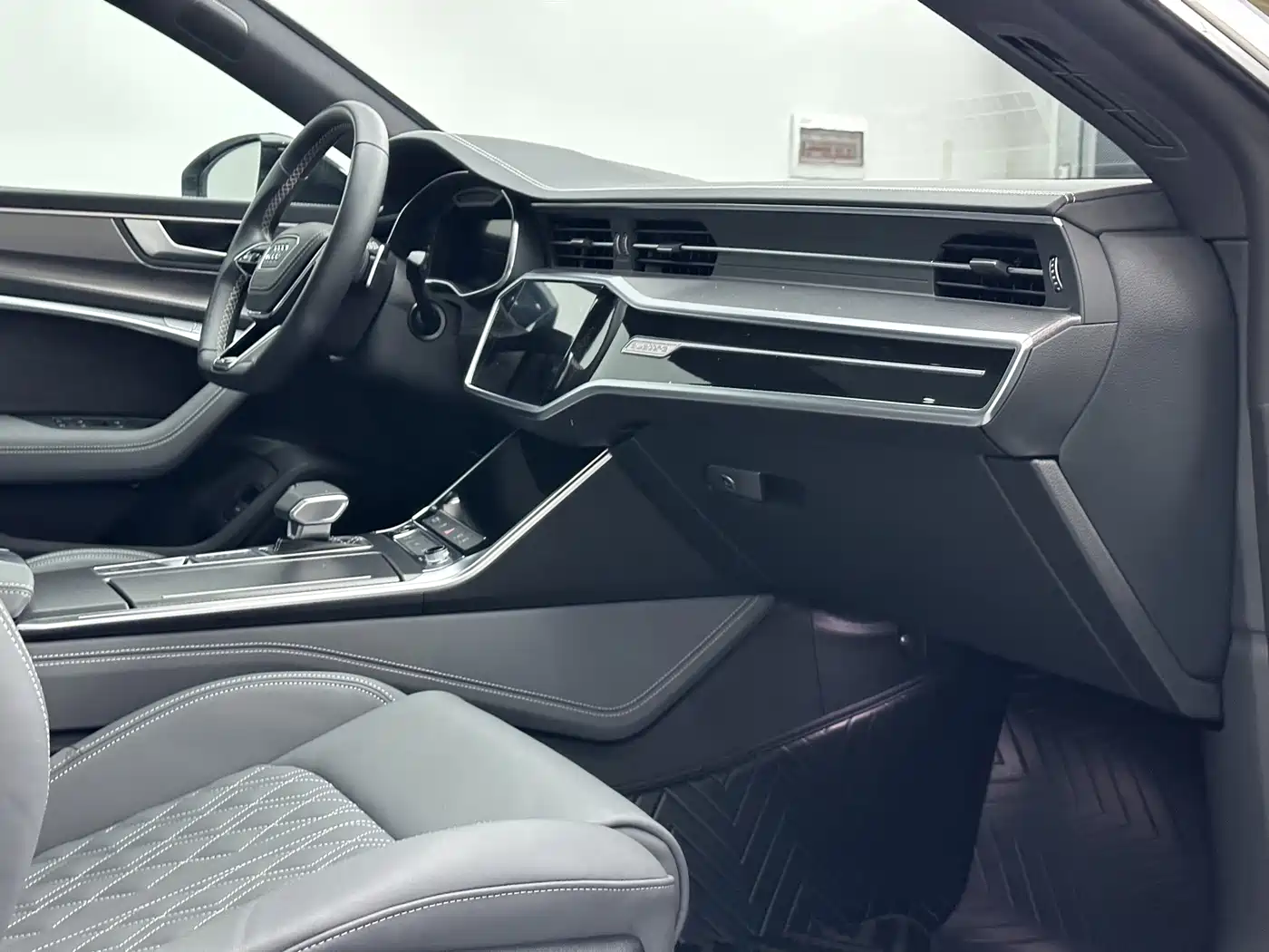 Audi A7L 2025 2024 45 TFSI quattro RS Kit Racing Edition
