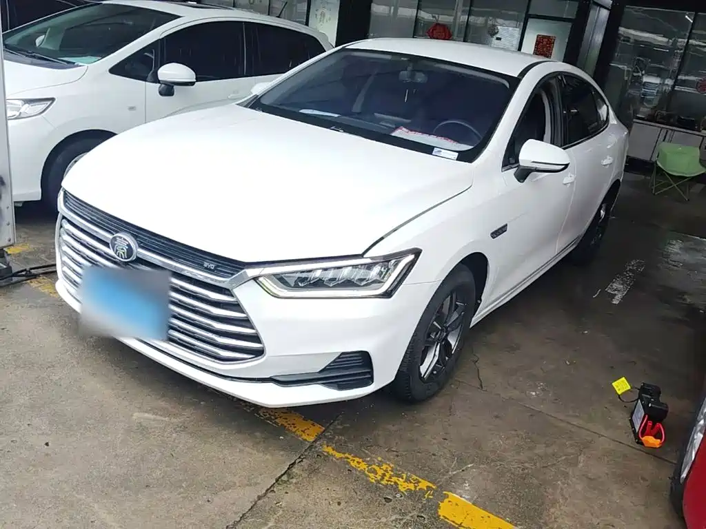 BYD Qin Pro 2020 2020 Surpass Edition 1.5TI Manual Luxury