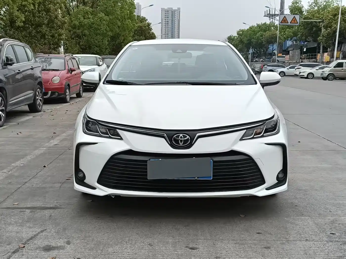 Toyota Corolla 2023 1.2T Pioneer Edition фото 2