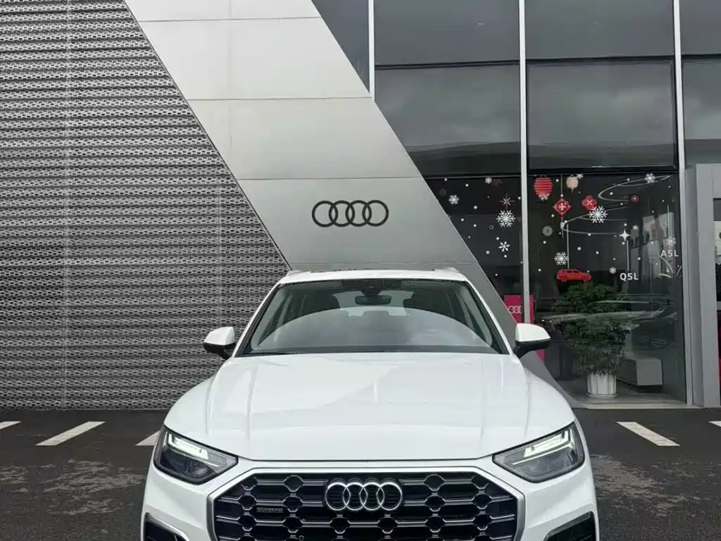 Audi Q5L 2023 40T Fashion Dynamic фото 2