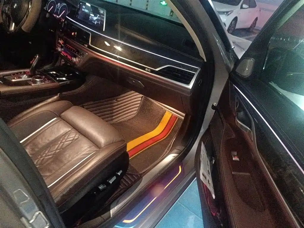 BMW 7 Series 2018 730Li Premium Type Excellence Package фото 20