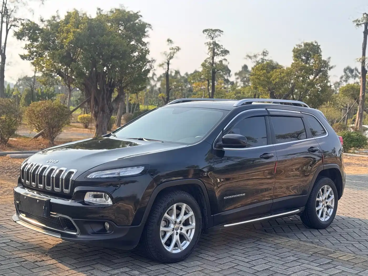 Jeep Cherokee 2019 2017 2.0L Superior Edition