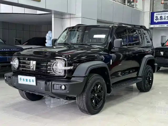 Tank 300 Внедорожная, 2.0T, Претендент