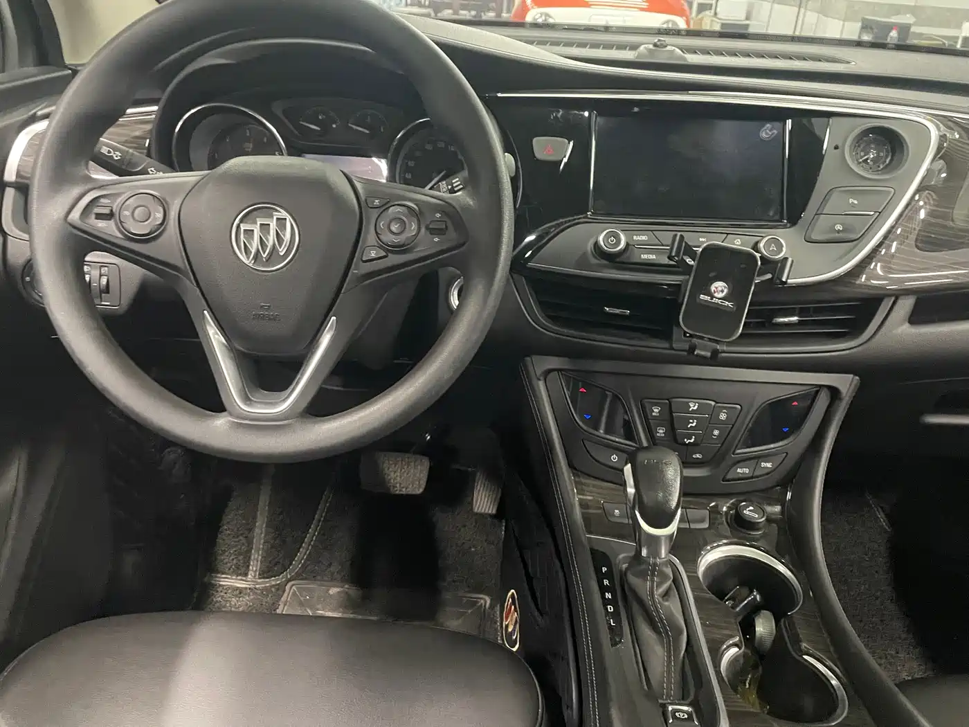 Buick Envision Plus 2020 20T FWD Leading фото 12
