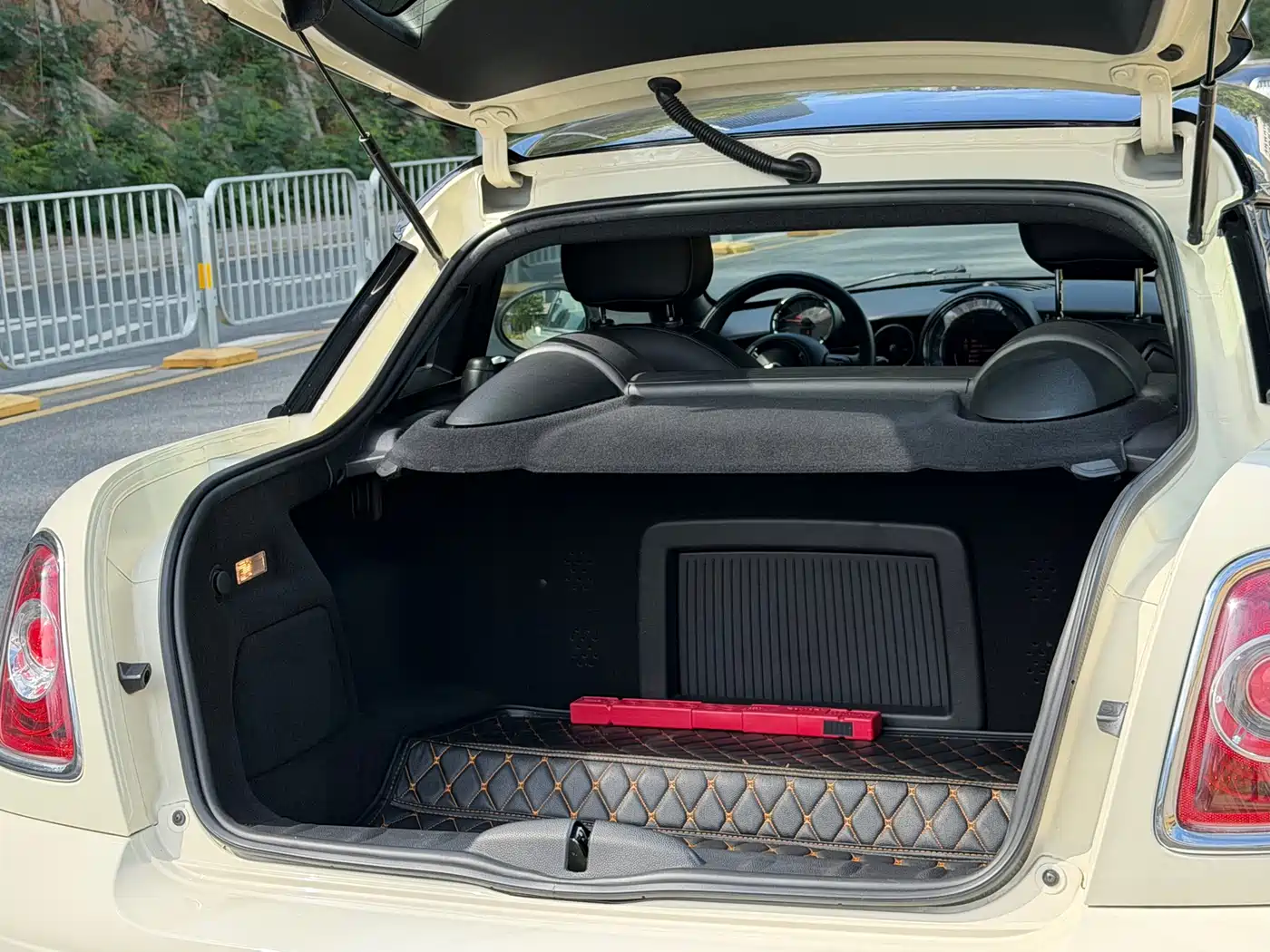 MINI COUPE 2012 1.6L COOPER фото 10