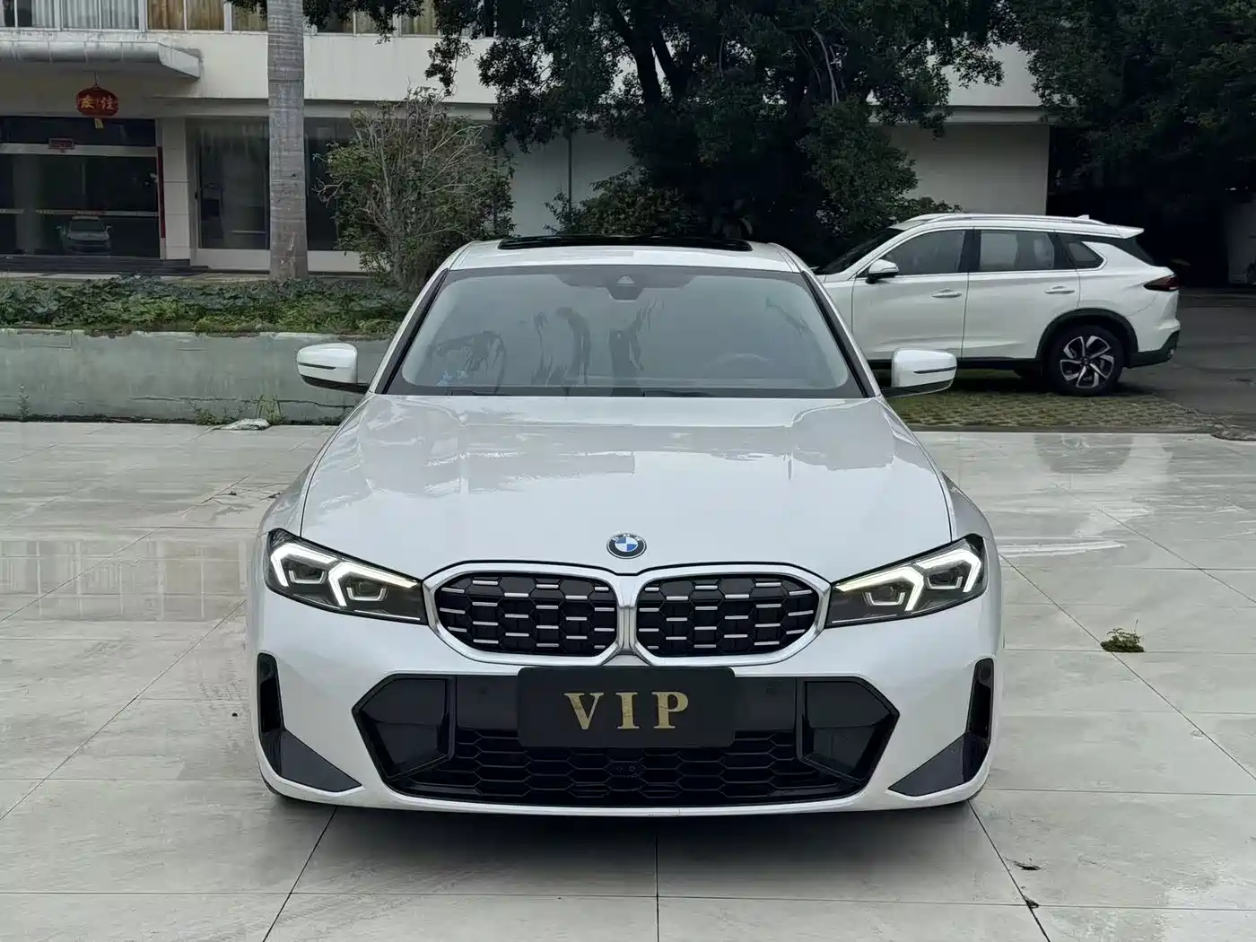 BMW 3 Series 2024 325i M Sport Shadowline Package фото 2