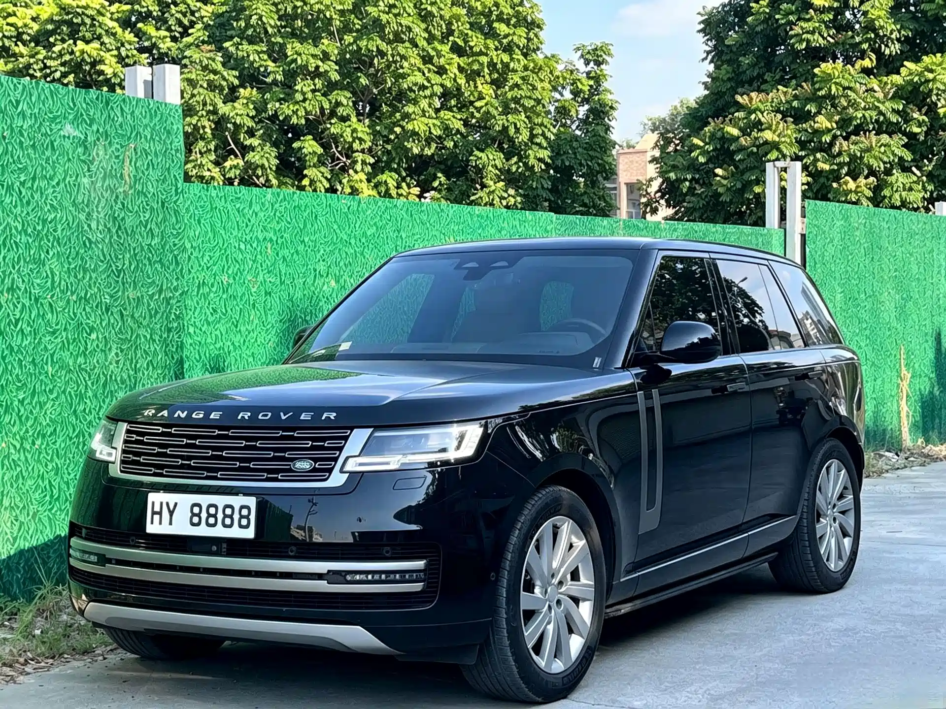 Фото 1 - Land Rover Range Rover