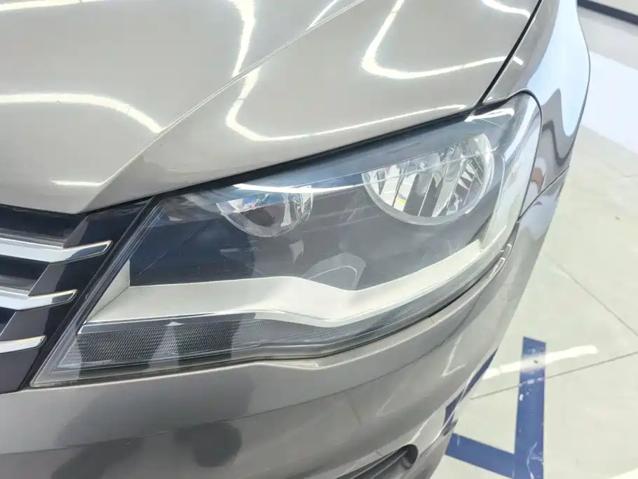 Volkswagen Bora 2014 2013 1.6L Manual Fashion Model