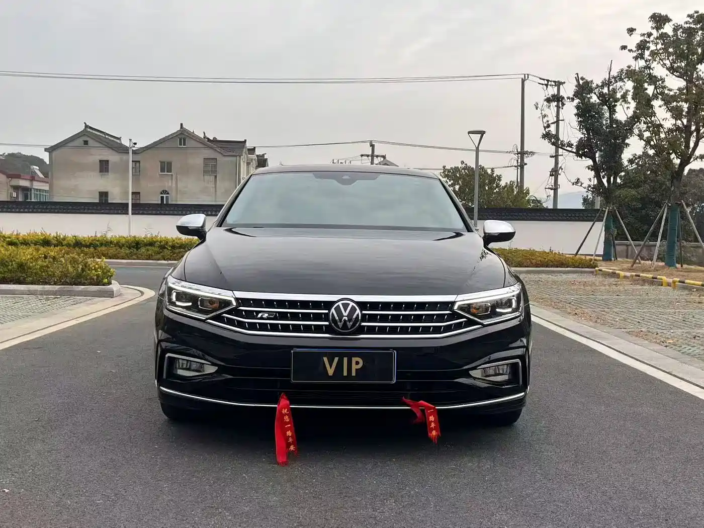 Volkswagen Magotan 2023 Model 2 Million Commemorative Edition 330TSI DSG Luxury фото 3