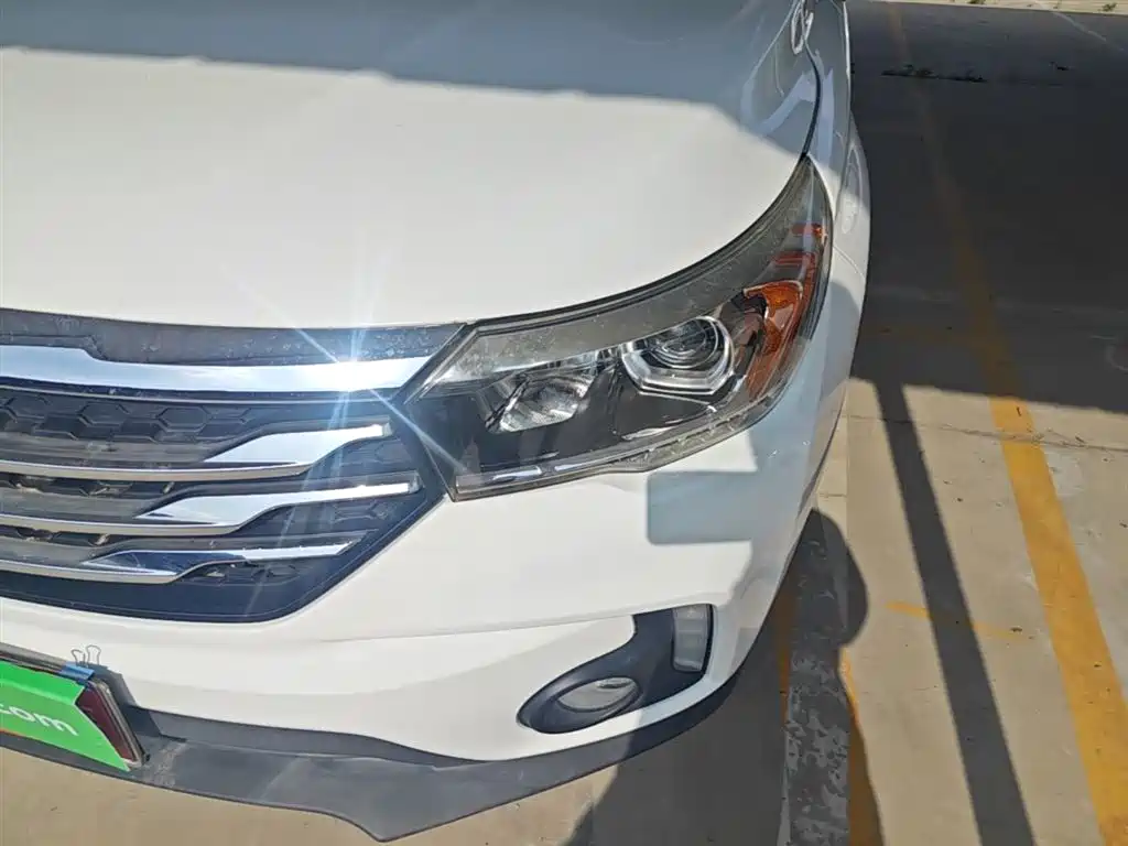 GAC Trumpchi Trumpchi GS4 2015 200T G-DCT Luxury Edition фото 18