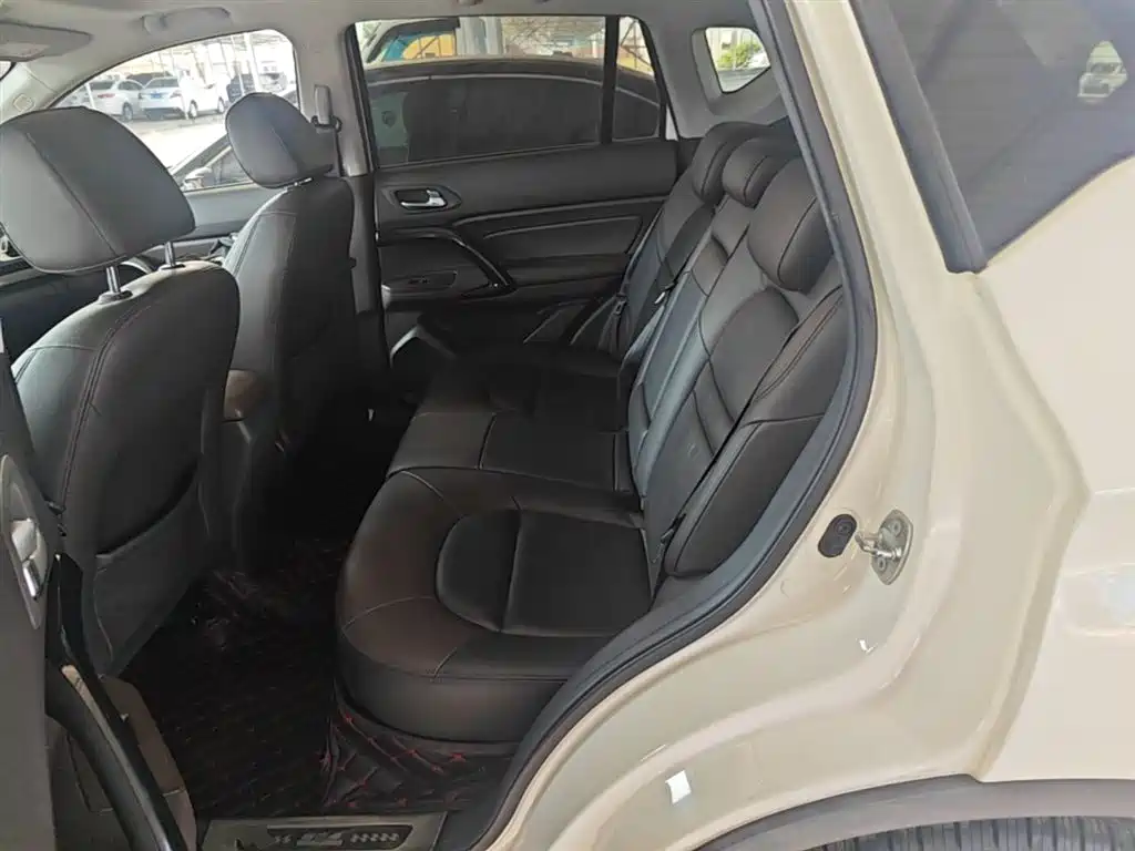 GAC Trumpchi Trumpchi GS4 2015 200T G-DCT Luxury Edition фото 13