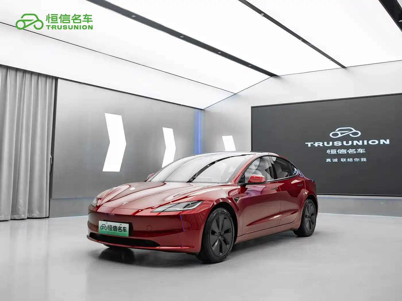 Tesla Model 3 2025