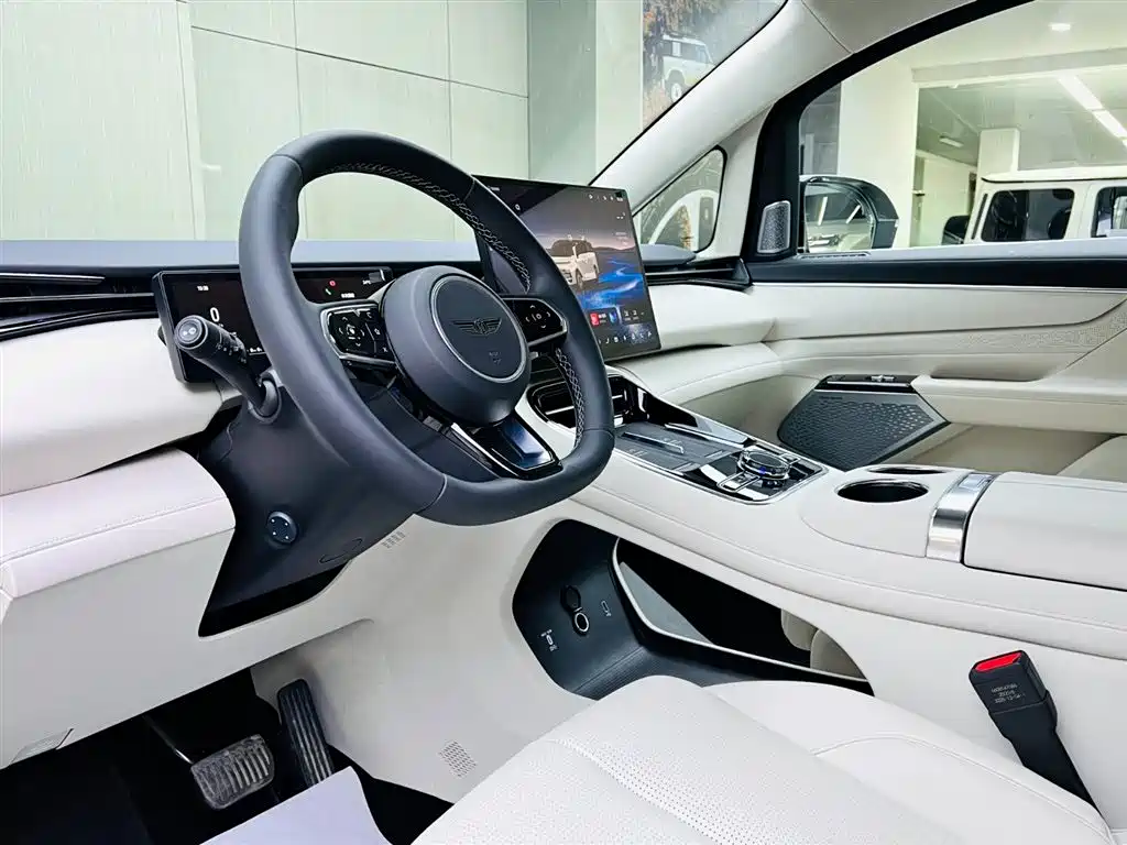 Geely Galaxy Galaxy V900 2026 Model Year Base Version 6-Seater фото 8