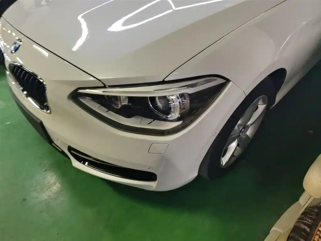 BMW 1 Series (Import) 2013 Facelift 118i Sport Model фото 24